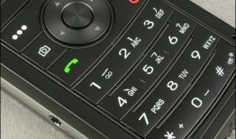价不惊人誓不休 纽曼M828双面手机降200纽曼手机「价不惊人誓不休 纽曼M828双面手机降200」